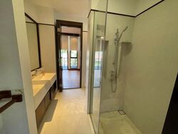lakeshore-view photo thumbnail #4